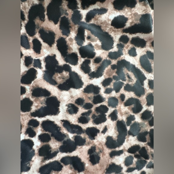 Vici Leopard Criss Cross One Piece - Picture 15 of 16